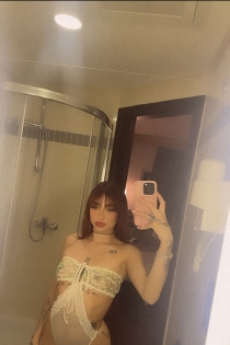 Omaira, Age 25, Escort in Dubai / UAE - 5