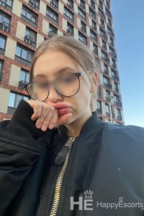 Monika, 19-aastane, Moskva / Venemaa saatjad – 7