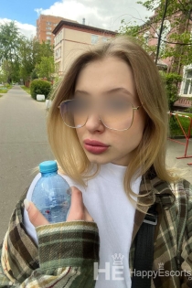 Monika, 19 let, Moskva / Rusko Doprovod - 8