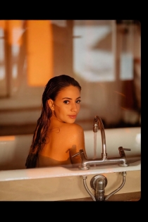 Lilian, 28 let, Madrid / Španija Spremljevalci - 2