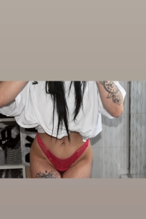 Kim, Miaka 23, Aschaffenburg / Ujerumani Wasindikizaji - 4