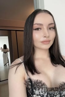 Victoria, vanus 20, Tallinn / Eesti saatjad