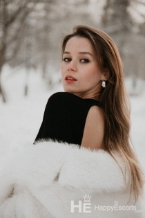 Lana, 22 let, Moskva / Rusko Doprovod - 7