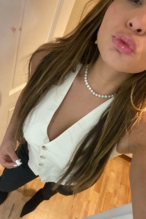 Sofi, 26 ετών, Μόναχο / Γερμανία Συνοδοί - 8