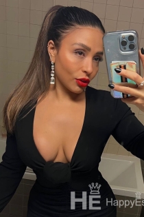Sofi, 26 ετών, Μόναχο / Γερμανία Συνοδοί - 2
