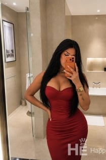 ソフィア、24歳