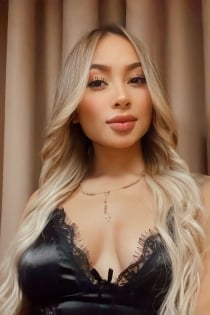 Sophia, ηλικία 24, Marbella / Ισπανία Συνοδοί - 1