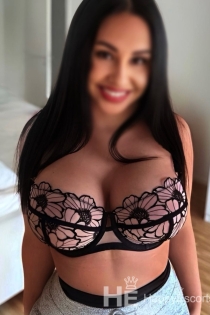 Aisha, 23 éves, Prága/Csehország kísérők – 3