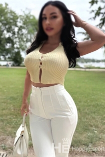 Aisha, 23 let, Praha / Česká republika Eskorty - 3
