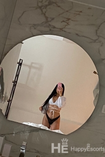 Sara, 25 éves, Belgrád/Szerbia kísérők – 2