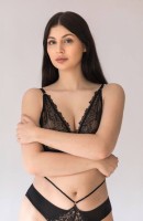 Jasmine, Umri wa miaka 24, Tirana / Albania Wasindikizaji
