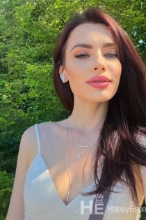 Adelina, 21 de ani, Roma / Italia Escorte - 7