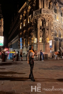 Zoe, 25 ετών, Ρίμινι / Ιταλία Συνοδοί - 2