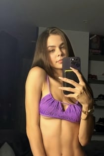 Adelle, Alter 22, Escort in Berlin / Deutschland - 2