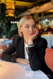 Marta, 26 let, Milán / Itálie Doprovod - 1