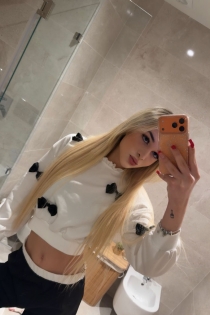 Nicolly Saldanha, Usia 21, Pengawal Lisbon / Portugal - 6