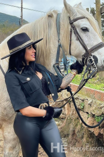 Lily Tirana, 22 éves, Tirana/Albánia kísérők – 6