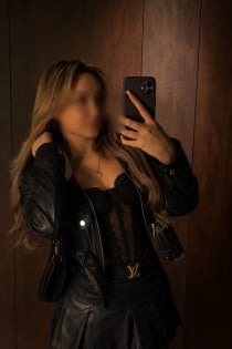 Nina, 22, Barcelona / Espanja Escorts - 7