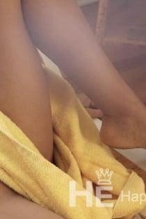 Mia, 28 anos - 5