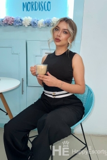 Mariana, 25 let, Paříž / Francie Eskorty - 2