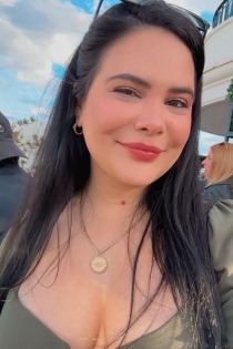 Harley, Miaka 29, Barcelona / Uhispania Wasindikizaji - 9