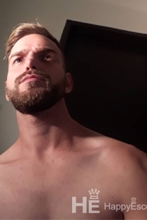 Alex, 27 anos