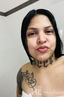 Perla, 28 let, Bruselj / Belgija Spremljevalci - 3