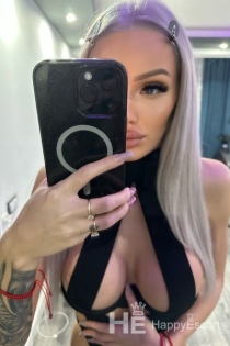 Mia, 25 let, Beograd / Srbija Spremljevalci - 1