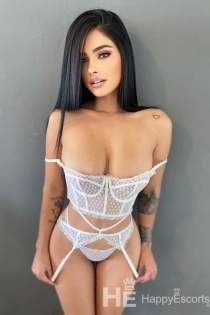 Chloe, 22 let, Praha / Česká republika Eskorty - 1
