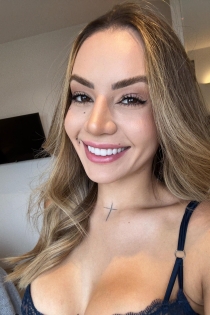 Amanda, Age 24, Escort in Cambridge / United Kingdom - 2