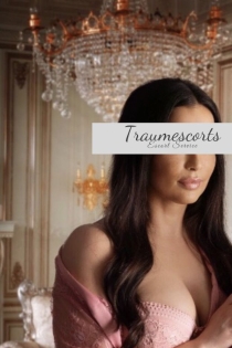 Yasmin, Age 28, Escort in Hamburg / Germany - 2