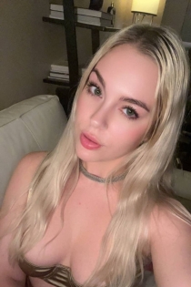 Mariah, Age 23, Escort in Paris / France - 2