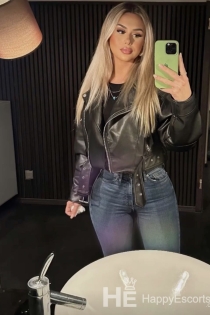 Corina Porno Experience, ålder 20, Bukarest / Rumänien Escorts - 1