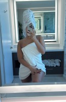 Corina, Yaş 20, Bükreş / Romanya Eskortlar