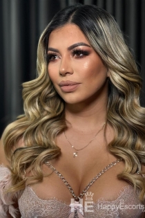 Laura, 25 let, Paříž / Francie doprovod – 2