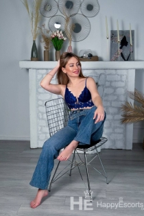 Nelly, Umur 20, Pengiring Tirana / Albania - 8