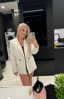 Alisa, 20 jaar, Parijs/Frankrijk Escorts