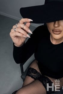 Chanel, ikä 25 - 13