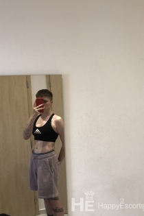 Chilli, 23 let, Praha / Česká republika Doprovod - 4