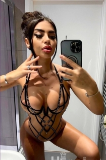 Maya, Umur 22, Pengiring Milan / Itali - 4