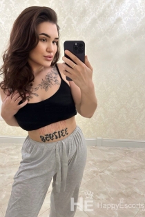 Ester, Miaka 27, Tirana / Albania Wasindikizaji - 1