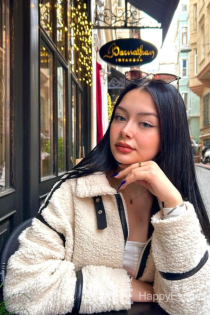 Serca, 26 éves, Tirana/Albánia kísérők – 1