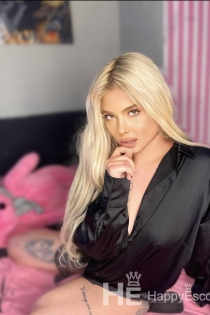 Burcu, 39 éves, Tirana/Albánia kísérők – 3