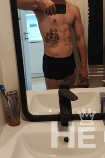 Giler, Usia 25, Kielce / Polandia Escort - 1