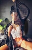 Yuna, 34 let, Norimberk / Německo Eskorty
