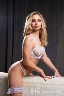 Callie, 24 anni, Parigi / Francia Escort - 2