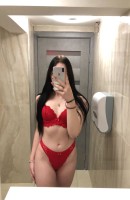Adelina, 22 anni, Roma / Italia Escort