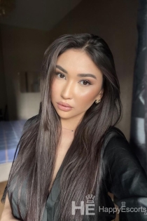 Alisa, 20 éves, Tirana/Albánia kísérők – 5