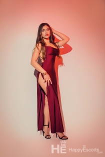 Laura, Umur 24 - 3