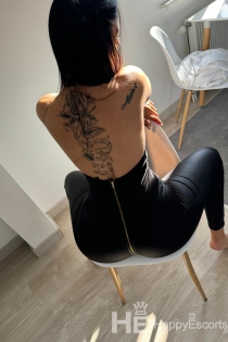 Elysa, Miaka 23, Den Haag / Uholanzi Wasindikizaji - 10